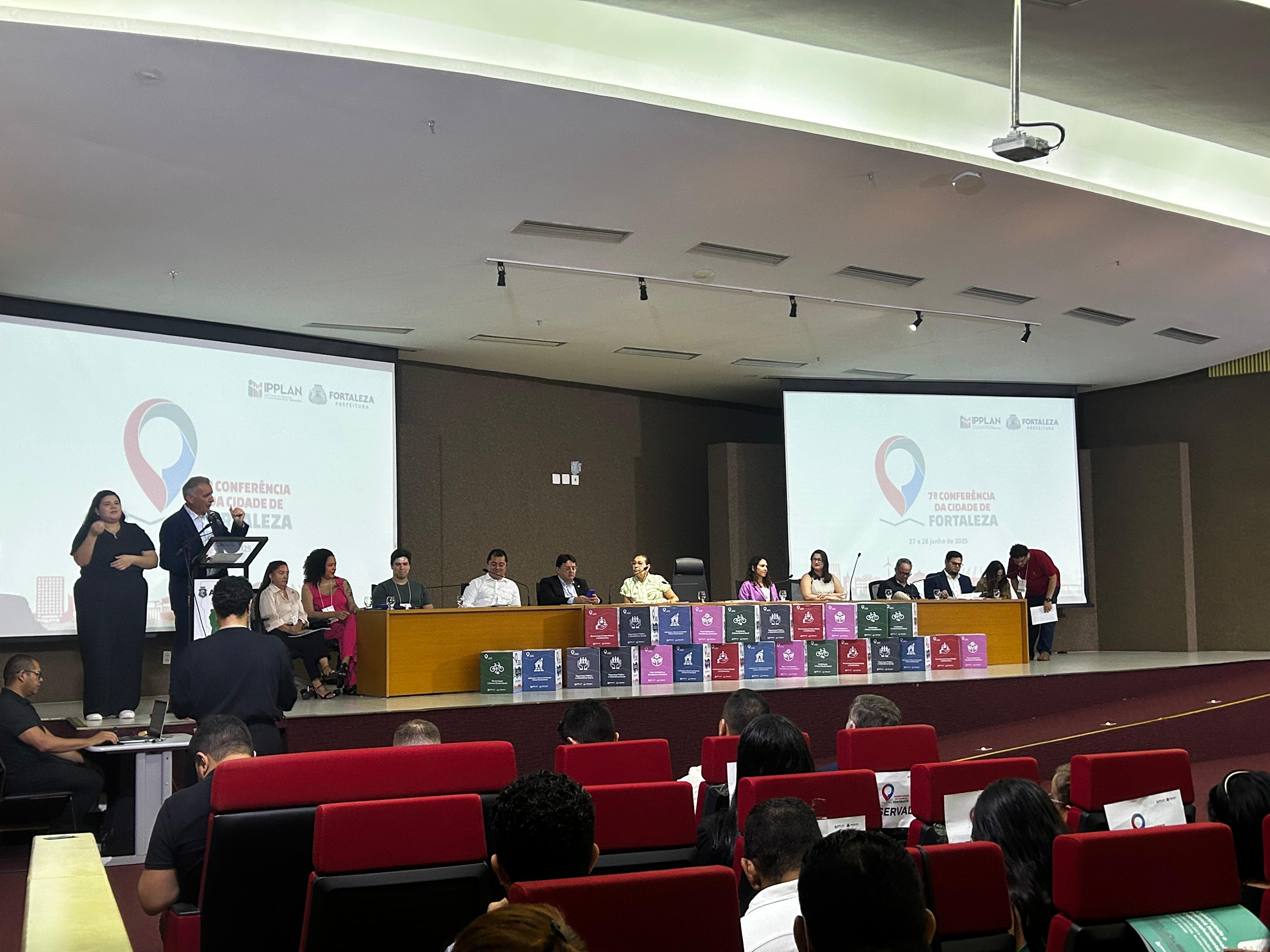 Conferência Abertura 3.jpeg